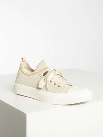 dress-for-less  La Strada , 