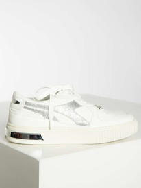 dress-for-less  La Strada , 