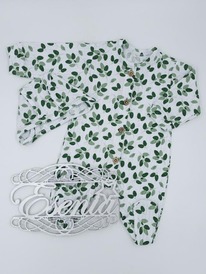 ESENIA     100%  (+) 3  