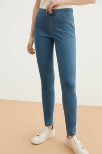 Concept Club   . VEGHEL_SS21 10200440006 