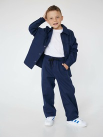   23.12  Batik 052 24  "" 052 24 .