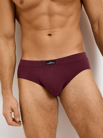 ����� ����� OmB 1223-1 ����� ���. � ����. ��������, CO