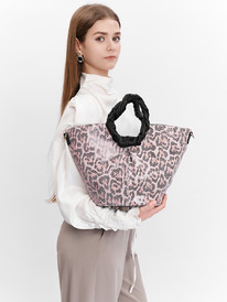 22.06 LACCOMA ����� Y2069-1-����� ������� � ������� ����������� ���� ���������
