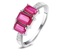 ������, 1 ����� ������ ������� 4�6 ��/0.77 ct. , 2 ����� ������ ������� 3�5 ��/0