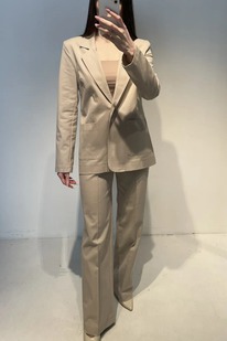 72023 �����